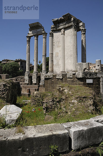 Ruinen des Tempels von Castor und Pollux und des Tempels der Vesta  Forum Romanum  Rom  Italien  Europa