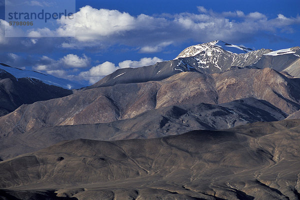 Landschaft am Tso Moriri oder Tsomoriri  Changtang oder Changthang  Ladakh  indischer Himalaya  Jammu und Kaschmir  Nordindien  Indien  Asien