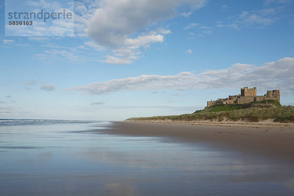 Bamburgh Schloss  Northumberland  England  UK