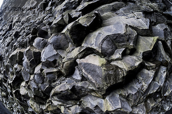 Höhle mit Basaltformationen H·lsanefshellir  Reynisfjara Strand  bei VÌk Ì M_rdal  Südküste  Island  Europa