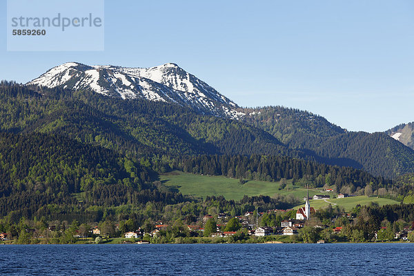 Bad Wiessee mit Hirschberg  Tegernsee  Tegernseer Tal  Oberbayern  Bayern  Deutschland  Europa