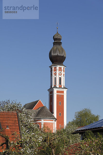Pfarrkirche St. Martin in Hechenwang  Gemeinde Windach  Fünfseenland  Oberbayern  Bayern  Deutschland  Europa  ÖffentlicherGrund