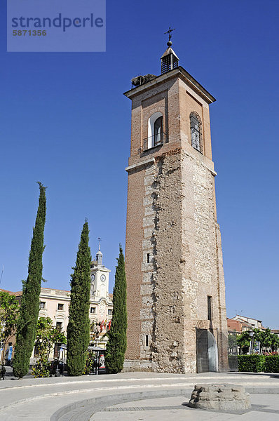 Torre de Santa Maria  Turm  Kirche  Plaza de Cervantes  Alcala de Henares  Spanien  Europa