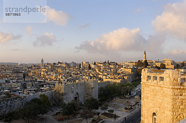 Jerusalem Hauptstadt Wohnhaus Morgen Beleuchtung Licht Eingang Altstadt Naher Osten Gast Israel