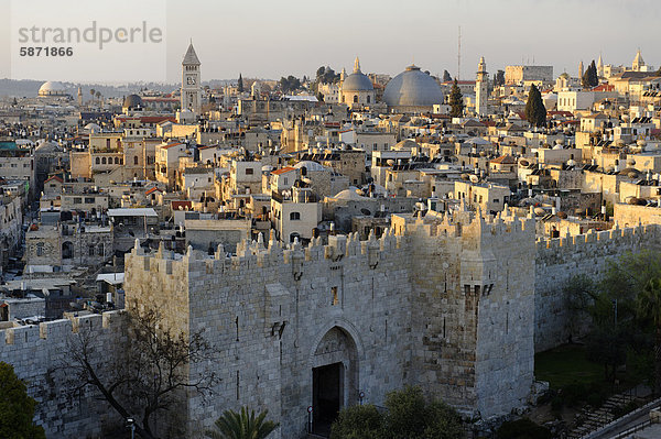 Jerusalem Hauptstadt Wohnhaus Morgen Beleuchtung Licht Eingang Altstadt Naher Osten Gast Israel