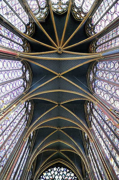 Sainte-Chapelle  Oberkapelle  Innenansicht  Hochgotik  Paris  Frankreich  Europa