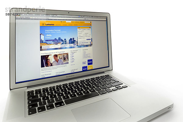 Lufthansa Airline  Website der Fluggesellschaft auf Apple MacBook Pro