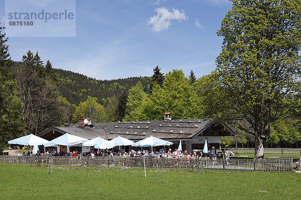 Restaurant Bauer in der Au  Bad Wiessee  Tegernseer Tal  Oberbayern  Bayern  Deutschland  Europa  ÖffentlicherGrund