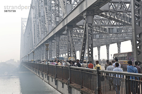 Howrah Bridge  Kolkata oder Kalkutta  Westbengalen  Ostindien  Indien  Asien