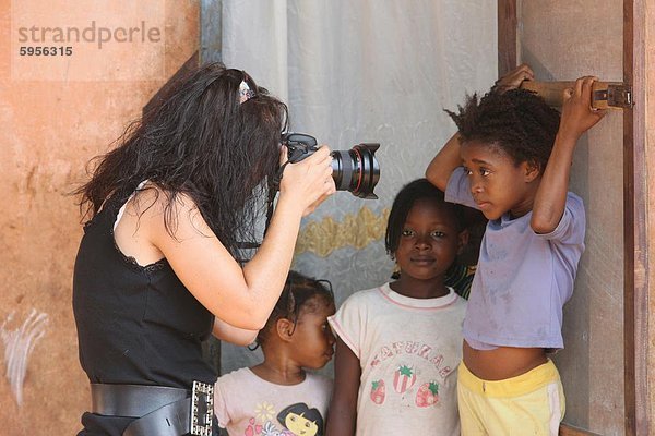 Fotograf in Afrika  Lome  Togo  Westafrika  Afrika