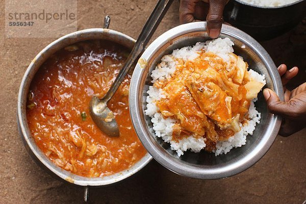 Afrikanische Mahlzeit  Lome  Togo  Westafrika  Afrika