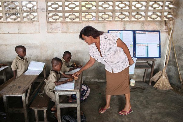 Grundschule in Afrika  Lome  Togo  Westafrika  Afrika