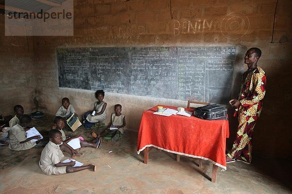 Grundschule in Afrika  Hevie  Benin  Westafrika  Afrika