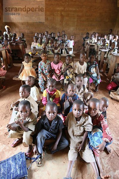 Grundschule in Afrika  Hevie  Benin  Westafrika  Afrika