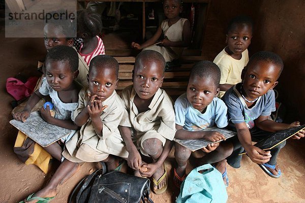 Grundschule in Afrika  Hevie  Benin  Westafrika  Afrika