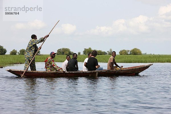 Boot in der Nähe von Ganvié See Dorf am Nokoue See  Benin  Westafrika  Afrika