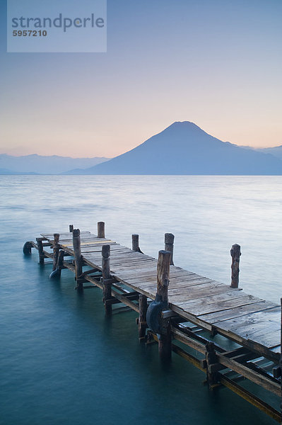 Santa Cruz La Laguna  Lake Atitlan  Western Highlands  Guatemala  Zentralamerika