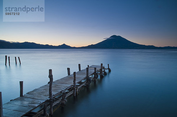 Santa Cruz La Laguna  Lake Atitlan  Western Highlands  Guatemala  Zentralamerika