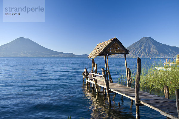 Santa Cruz La Laguna  Lake Atitlan  Western Highlands  Guatemala  Zentralamerika