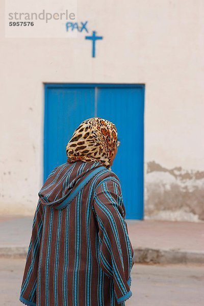 Verschleierte Frau  Essaouira  Marokko  Nordafrika  Afrika