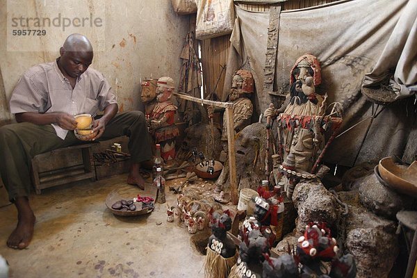 Voodoo Ritual  Akodessewa Fetisch Markt  Lome  Togo  Westafrika  Afrika