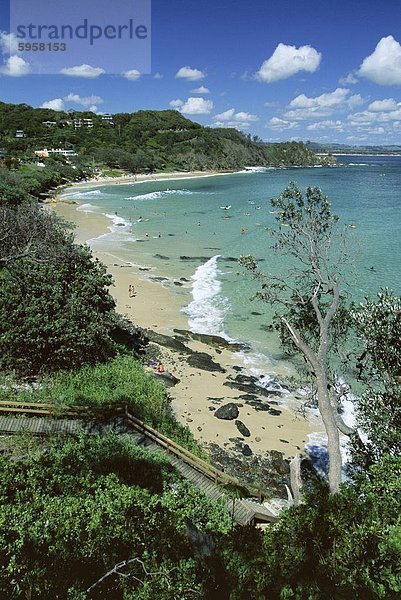 Wategos Strand  einem beliebten Surf-Break an der nördlichen Flanke des Cape Byron in der Nähe von Byron Bay  New South Wales (NSW)  Australien  Pazifik