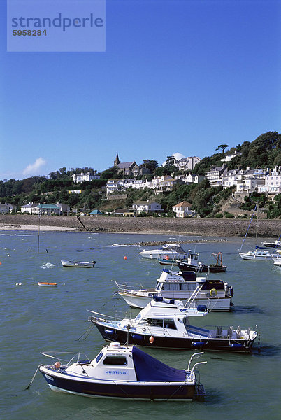 Hafen von Gorey  Gorey  Grouville  Jersey  Kanalinseln  Großbritannien  Europa