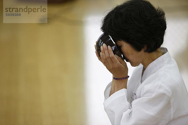 Buddhistische Mahlzeit mit traditionellen Schalen  Seoul  Südkorea  Asien