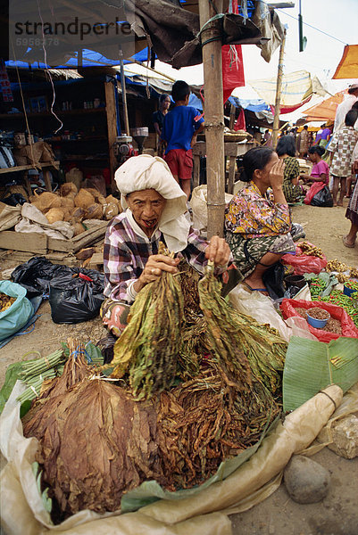 Markt  Rantepao  Toraja Region  Sulawesi  Indonesien  Südostasien  Asien