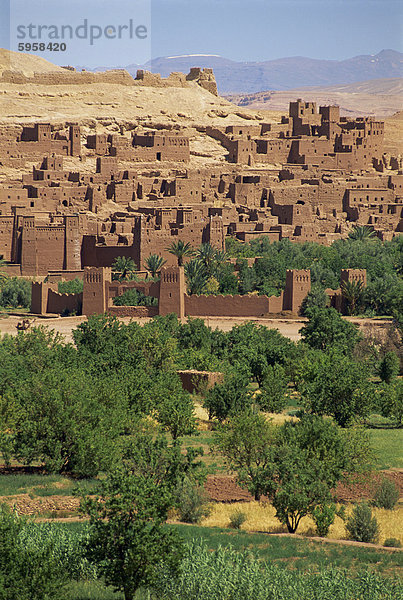 Ait Benhaddou  Ksour mit vielen Kasbahs  UNESCO-Weltkulturerbe  in der Nähe von Ouarzazate  Marokko  Nordafrika  Afrika