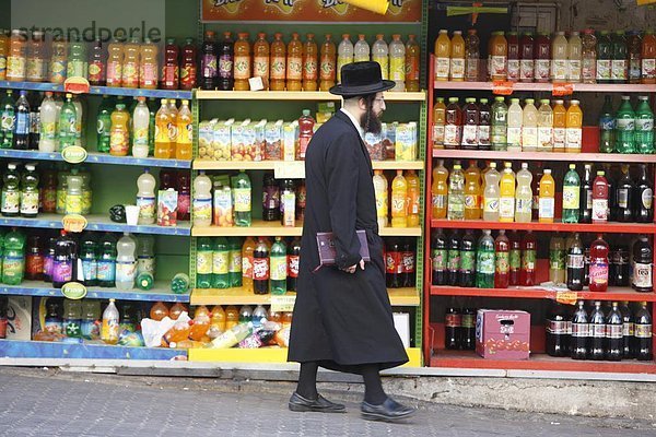 Orthodoxer Jude in Bnei Brak  Israel  Naher Osten