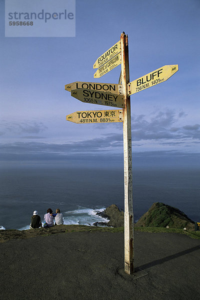 Welt Zeichen  Cape Reinga  Northland  Nordinsel  Neuseeland  Pazifik