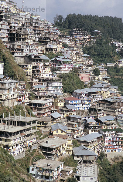 Shimla (Simla)  Stadt von Raj Bergstation  Himachal Pradesh  Indien  Asien gewachsen