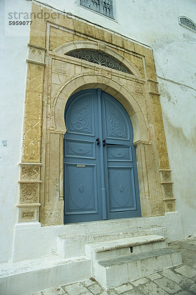 Blaue Tür  Sidi Bou Said  Tunesien  Nordafrika  Afrika