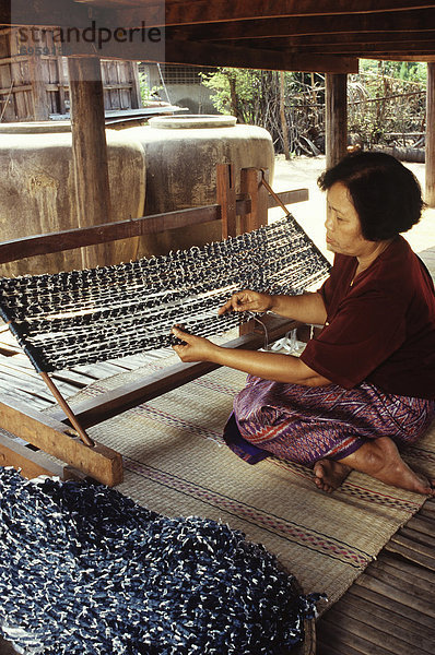 Ikat Weben in Korat  Thailand  Südostasien  Asien