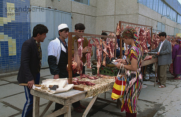 Fleisch-Stände in den Basar  Bukhara  Uzbekistan  Zentral-Asien  Asien