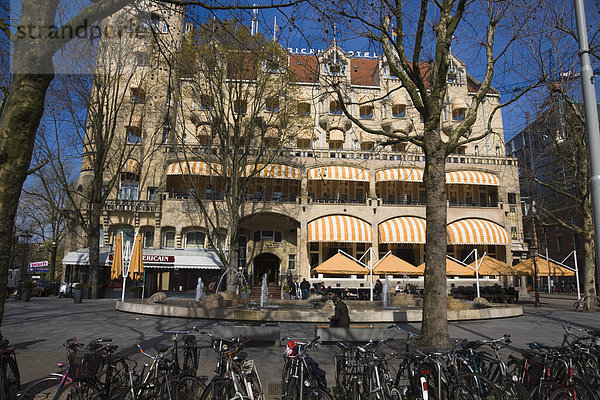 Das American Hotel  einem berühmten Jugendstil Gebäude in Leidseplein  Amsterdam  Niederlande  Europa