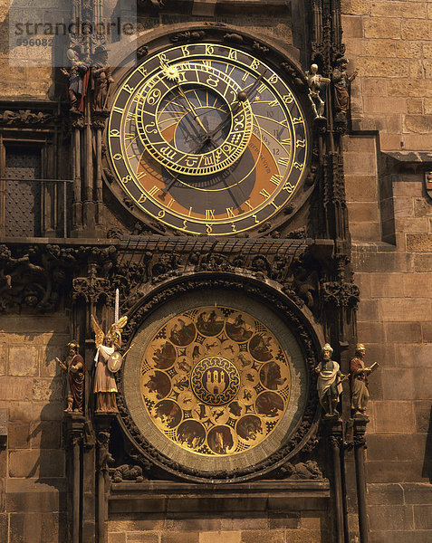Die astronomische Uhr in der Altstädter Ring in Prag  Tschechische Republik  Europa
