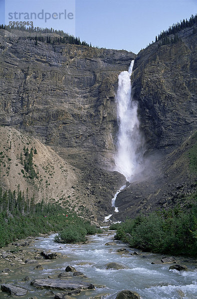 Takakkaw Falls  254 m hoch  Yoho Nationalpark  UNESCO Weltkulturerbe  British Columbia  Rockies  Kanada  Nordamerika