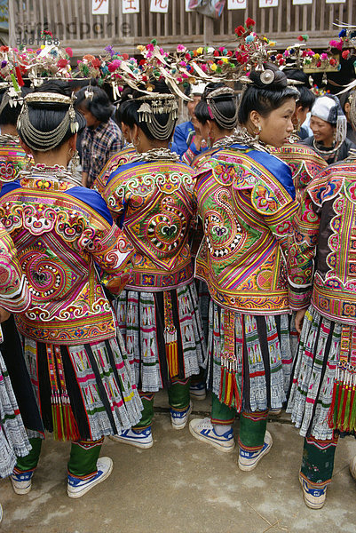 Miao Festival Kostüm  Pingyong  Provinz Guizhou  China  Asien