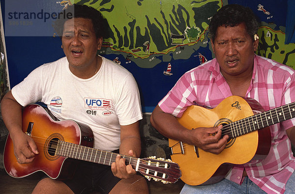 Gitarristen  Papeete  Tahiti  Gesellschaftsinseln  Pazifische Inseln  Pazifik
