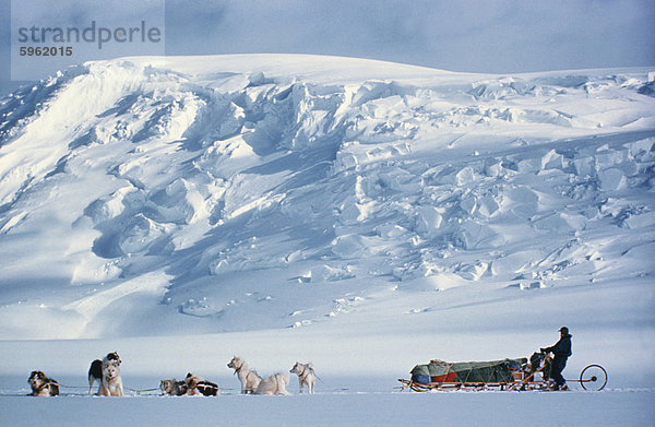 K. Schmerzen unten am ersten Tropfen  Antarktis  Polarregionen