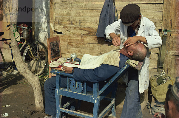 Barber  Kashgar  Sinjiang Provinz  China  Asien