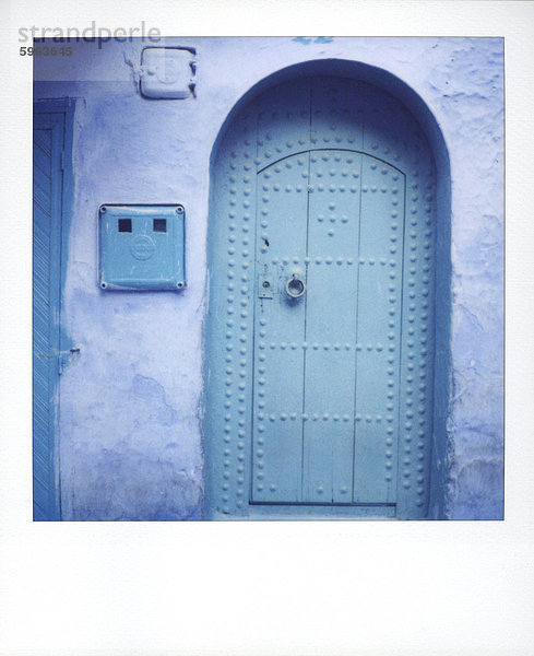 Nordafrika Wand Tradition Tür blau streichen streicht streichend anstreichen anstreichend Afrika Marokko Polaroid