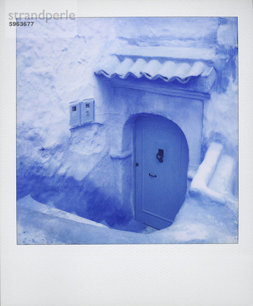 Nordafrika Wand Tradition Tür blau streichen streicht streichend anstreichen anstreichend Afrika Marokko Polaroid