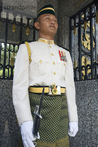 Wachwechsel bei der Königspalast  Kuala Lumpur  Malaysia  Südostasien  Asien