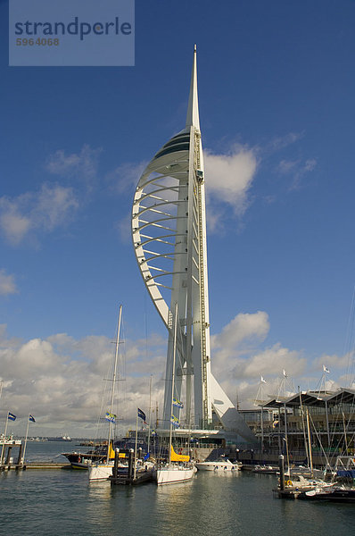 Spinnaker Tower in Portsmouth  Hampshire  England  Vereinigtes Königreich  Europa
