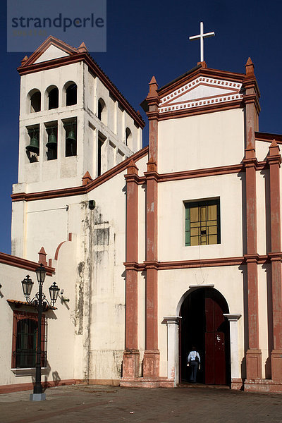 San Francisco Kirche  Leon  Nicaragua  Zentralamerika