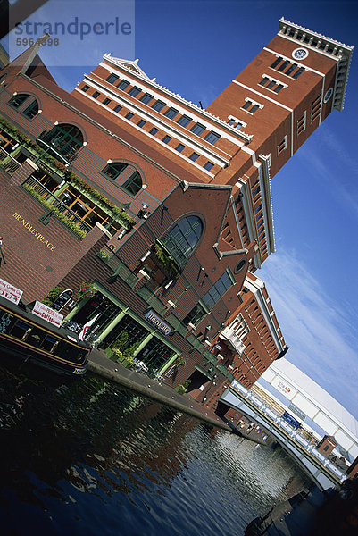Gebäude neben dem Kanal  Brindley-Place und NIA  Gas Street Basin  Birmingham  England  Vereinigtes Königreich  Europa