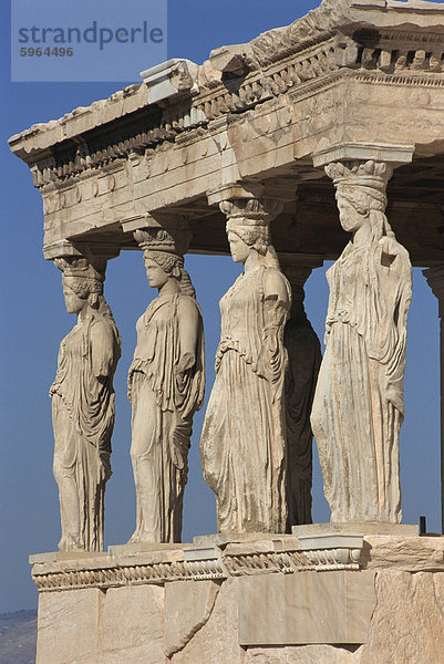 Karyatide Laubengang  Erechthion  Akropolis  UNESCO Weltkulturerbe  Athen  Griechenland  Europa